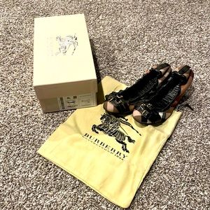 Burberry ballet flats